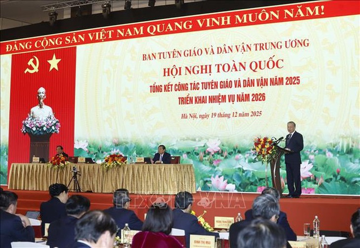 Phát biểu của Tổng Bí thư Tô Lâm tại Hội nghị toàn quốc tổng kết công tác Tuyên giáo và Dân vận của Đảng năm 2025- Ảnh 1. Phát biểu của Tổng Bí thư Tô Lâm tại Hội nghị toàn quốc tổng kết công tác Tuyên giáo và Dân vận của Đảng năm 2025- Ảnh 1.