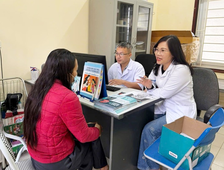 Hà Tĩnh chung tay xóa bỏ kỳ thị, hướng tới mục tiêu chấm dứt AIDS- Ảnh 1. Hà Tĩnh chung tay xóa bỏ kỳ thị, hướng tới mục tiêu chấm dứt AIDS- Ảnh 1.
