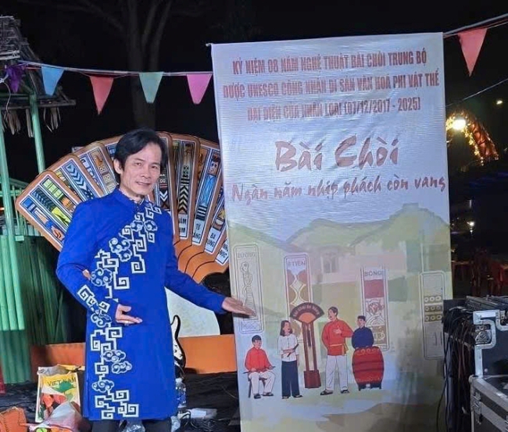 Độc đáo nghệ thuật hát bài chòi - sân chơi của những ván cờ- Ảnh 3.