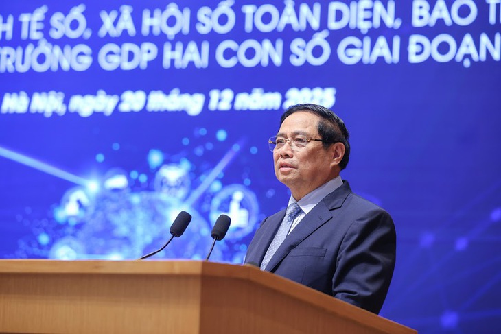 Thủ tướng: Phát triển kinh tế số, xã hội số là động lực cốt lõi để đạt tăng trưởng 2 con số- Ảnh 2.