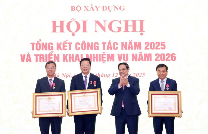 Bức tranh toàn ngành xây dựng năm 2025: Nhìn thẳng những điểm nghẽn- Ảnh 2.