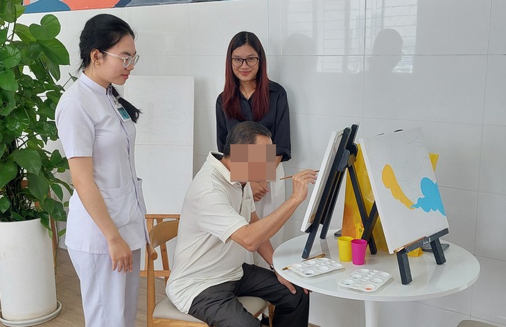 Phục hồi chức năng – 'chìa khóa' nâng cao chất lượng sống cho người cao tuổi- Ảnh 1.