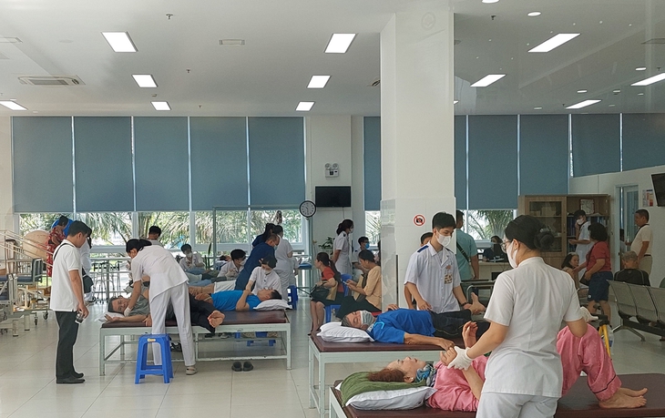 Phục hồi chức năng – 'chìa khóa' nâng cao chất lượng sống cho người cao tuổi- Ảnh 3.