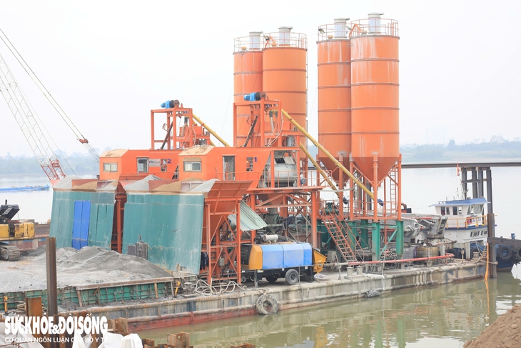 Hiện trạng cầu hơn 11.800 tỷ đồng, kết nối Hà Nội với Hưng Yên sau 4 tháng thi công- Ảnh 7. Hiện trạng cầu hơn 11.800 tỷ đồng, kết nối Hà Nội với Hưng Yên sau 4 tháng thi công- Ảnh 7.