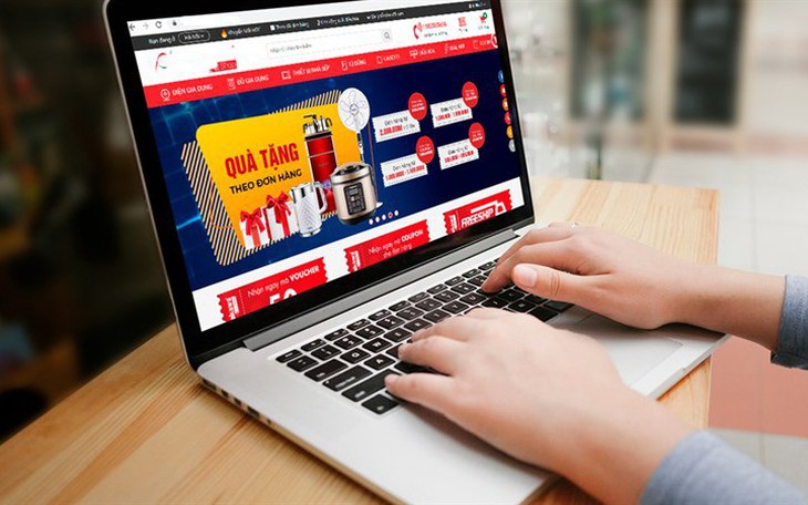 Hà Nội: Hàng loạt cửa hàng trên phố Kim Mã đóng cửa, trả mặt bằng dịp cuối năm- Ảnh 7.