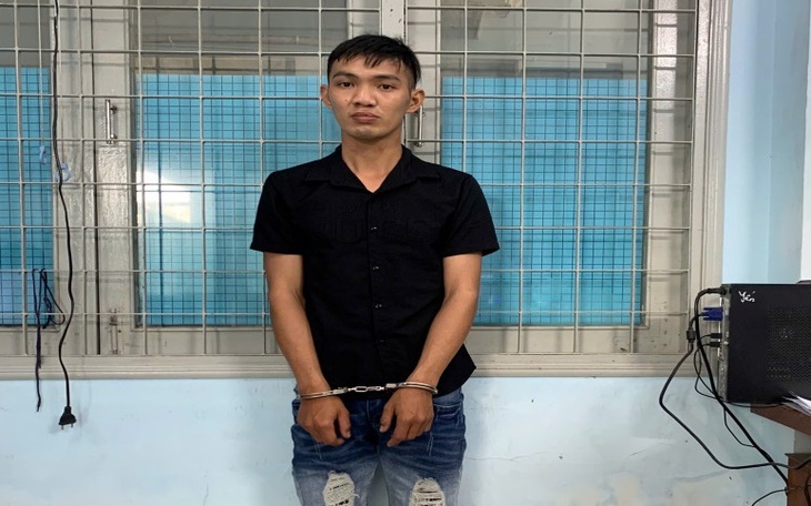 Mượn xe người quen trên mạng xã hội, thiếu nữ bị hiếp dâm