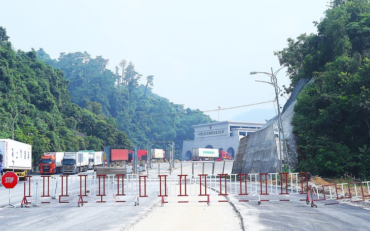 Bộ Xây dựng kiểm soát chặt nhiều tuyến vận tải trọng điểm để chống buôn lậu dịp Tết 2026