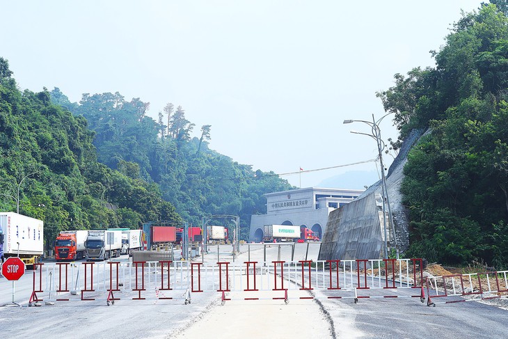 Bộ Xây dựng kiểm soát chặt nhiều tuyến vận tải trọng điểm để chống buôn lậu dịp Tết 2026- Ảnh 2. Bộ Xây dựng kiểm soát chặt nhiều tuyến vận tải trọng điểm để chống buôn lậu dịp Tết 2026- Ảnh 2.