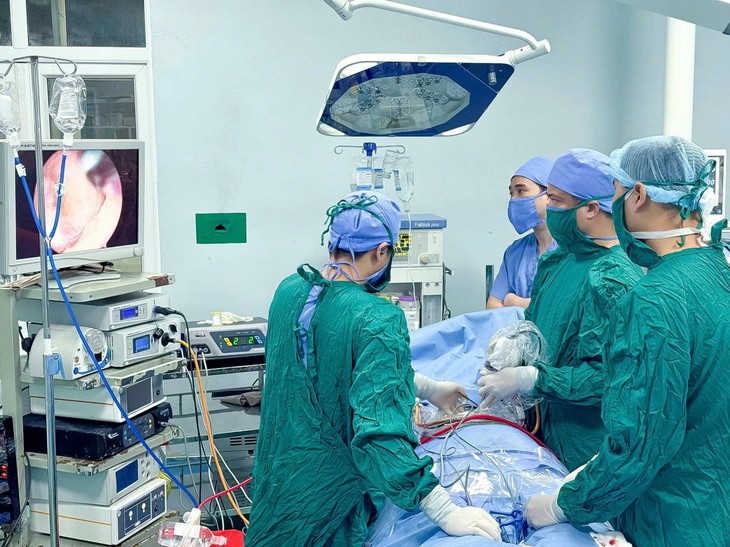 Phẫu thuật Cột sống tại Bệnh viện Chấn thương Chỉnh hình Nghệ An: Đột phá chuyên môn và phát triển vượt bậc- Ảnh 4.