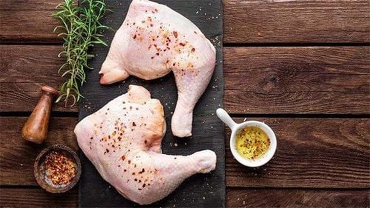 Lợi ích của thịt gà trong mâm cỗ ngày Tết- Ảnh 1.
