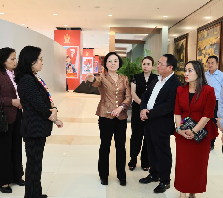 Tập trung cao độ hoàn thiện công tác chuẩn bị Đại hội Thi đua yêu nước toàn quốc lần thứ XI- Ảnh 1. Tập trung cao độ hoàn thiện công tác chuẩn bị Đại hội Thi đua yêu nước toàn quốc lần thứ XI- Ảnh 1.