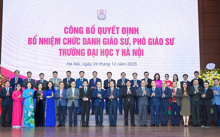 Trường Đại học Y Hà Nội công bố quyết định bổ nhiệm chức danh giáo sư, phó giáo sư năm 2025