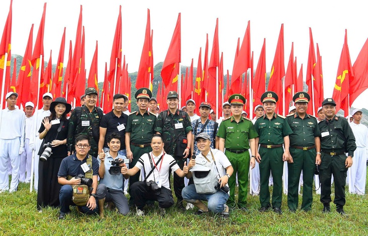 Báo Sức khỏe và Đời sống góp phần lan tỏa hình ảnh người lính Không quân trong thời kỳ mới- Ảnh 4. Báo Sức khỏe và Đời sống góp phần lan tỏa hình ảnh người lính Không quân trong thời kỳ mới- Ảnh 4.