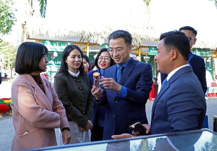 30 'nhà nông trẻ' xuất sắc nhận Giải thưởng Lương Định Của- Ảnh 3. 30 'nhà nông trẻ' xuất sắc nhận Giải thưởng Lương Định Của- Ảnh 3.