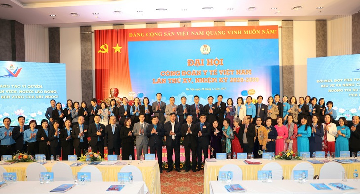 Công đoàn Y tế Việt Nam nêu 3 đột phá nhiệm kỳ tới, nổi bật là thương lượng về lương, đãi ngộ cho y bác sĩ- Ảnh 1. Công đoàn Y tế Việt Nam nêu 3 đột phá nhiệm kỳ tới, nổi bật là thương lượng về lương, đãi ngộ cho y bác sĩ- Ảnh 1.