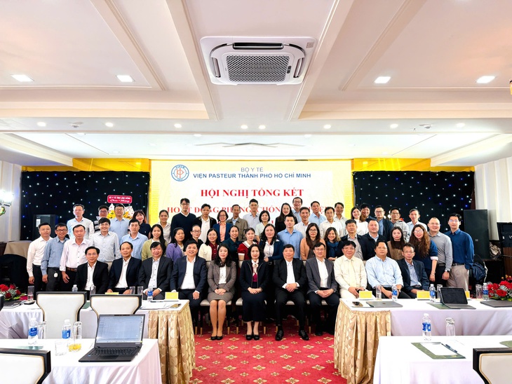 Thứ trưởng Bộ Y tế: Không lơ là trong phòng, chống dù dịch bệnh tạm lắng- Ảnh 3. Thứ trưởng Bộ Y tế: Không lơ là trong phòng, chống dù dịch bệnh tạm lắng- Ảnh 3.