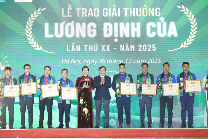 30 'nhà nông trẻ' xuất sắc nhận Giải thưởng Lương Định Của- Ảnh 1. 30 'nhà nông trẻ' xuất sắc nhận Giải thưởng Lương Định Của- Ảnh 1.