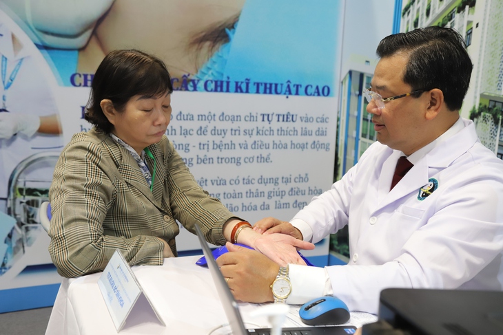 Già hóa nhanh, TPHCM hướng tới hệ sinh thái chăm sóc dài hạn- Ảnh 1. Già hóa nhanh, TPHCM hướng tới hệ sinh thái chăm sóc dài hạn- Ảnh 1.