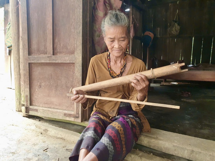 Đồng bào Chứt - một trong những tộc người bí ẩn nhất thế giới - có trang phục truyền thống- Ảnh 4.