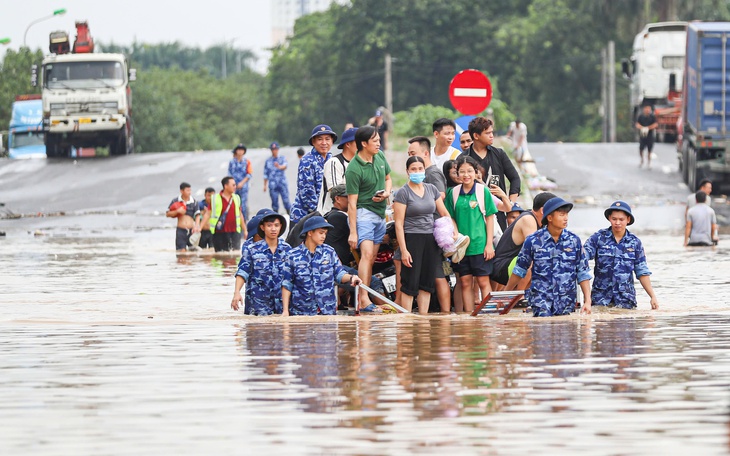 Thiên tai năm 2025 phá vỡ nhiều cột mốc lịch sử, Việt Nam tiếp nhận hơn 20 triệu USD hỗ trợ các địa phương tái thiết