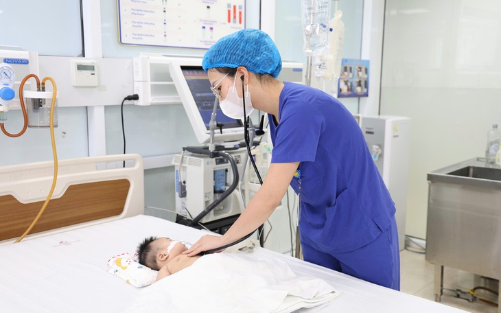 Nhiễm nấm phổi khi mắc cúm A, một người nguy kịch- Ảnh 1.