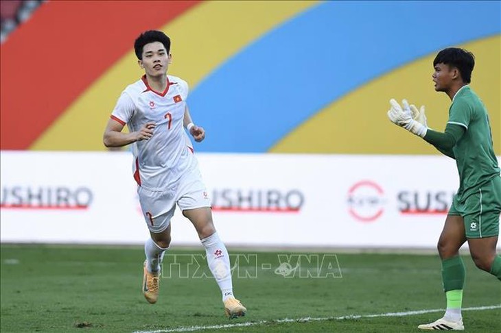 Đình Bắc lập cú đúp, U22 Việt Nam giành 3 điểm trong trận ra quân- Ảnh 6. Đình Bắc lập cú đúp, U22 Việt Nam giành 3 điểm trong trận ra quân- Ảnh 6.