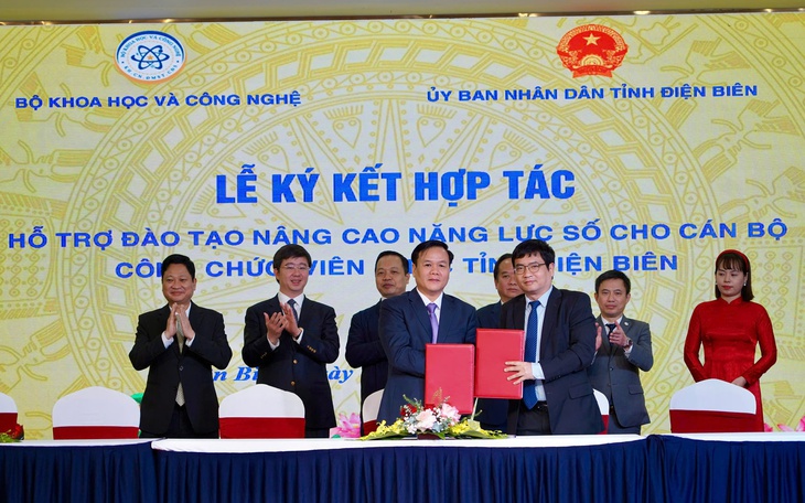 Chính phủ xác định 5 nhóm nhân lực công nghệ số chất lượng cao gắn với ưu đãi đặc biệt ra sao?- Ảnh 2.