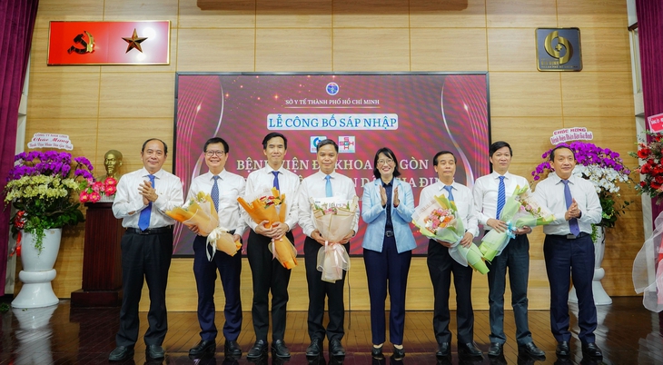 TPHCM: Chính thức sáp nhập Bệnh viện Đa khoa Sài Gòn vào Bệnh viện Nhân dân Gia Định- Ảnh 2. TPHCM: Chính thức sáp nhập Bệnh viện Đa khoa Sài Gòn vào Bệnh viện Nhân dân Gia Định- Ảnh 2.