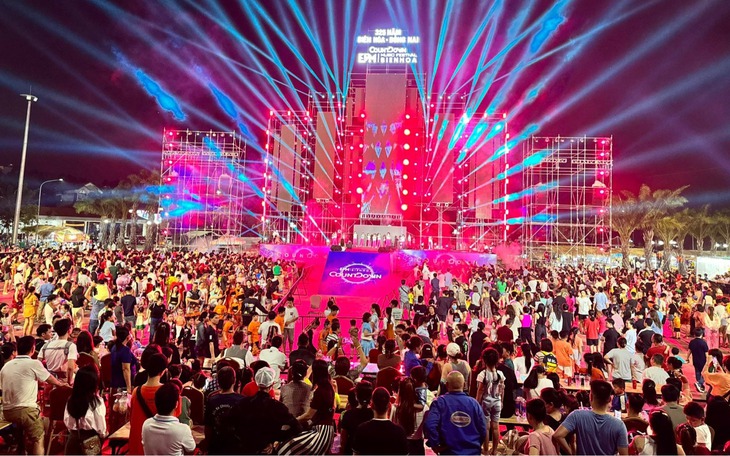 Cập nhật địa điểm bắn pháo hoa và tổ chức Countdown 2026 mới nhất