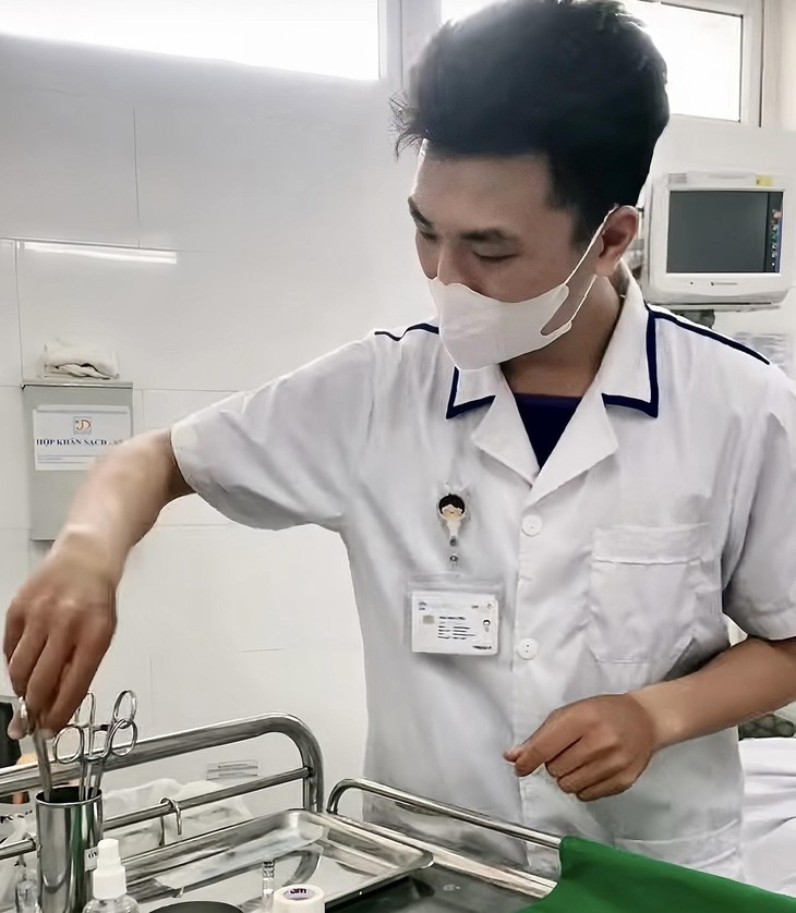 Chuyện kể về những người lặng lẽ nâng niu từng sự sống - Ảnh 1. Chuyện kể về những người lặng lẽ nâng niu từng sự sống - Ảnh 1.