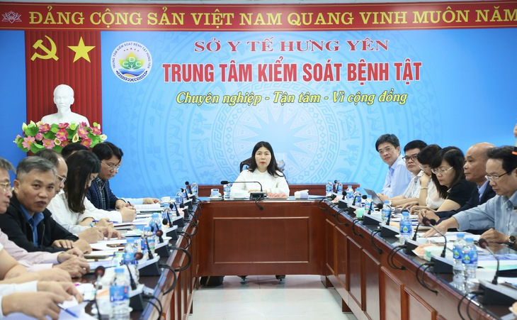 Trung tâm Kiểm soát bệnh tật tỉnh Hưng Yên chủ động kiểm soát dịch bệnh, nâng cao chất lượng khám bệnh dự phòng và xét nghiệm đạt chuẩn ISO- Ảnh 1. Trung tâm Kiểm soát bệnh tật tỉnh Hưng Yên chủ động kiểm soát dịch bệnh, nâng cao chất lượng khám bệnh dự phòng và xét nghiệm đạt chuẩn ISO- Ảnh 1.