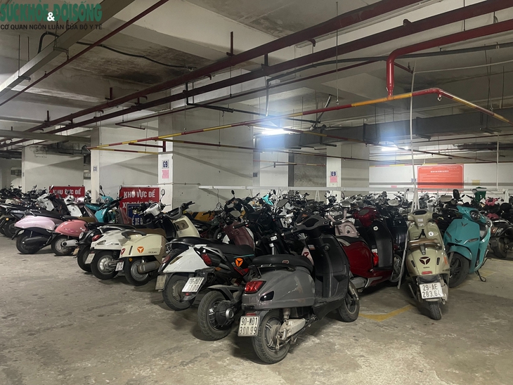UBND phường yêu cầu hủy lệnh cấm, chung cư HH Linh Đàm vẫn dừng nhận xe điện- Ảnh 3.