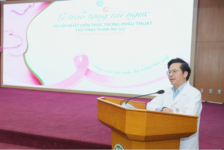 Tái tạo 'vòng 1' giúp người bệnh ung thư vú vượt qua mặc cảm- Ảnh 1.