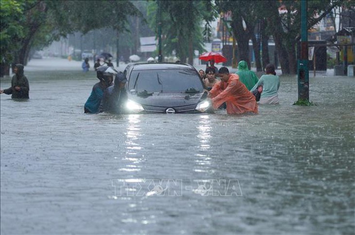Bão lũ 'cuốn trôi' hơn 20 tỷ USD ở Nam Á và Đông Nam Á chỉ trong một tháng- Ảnh 1.