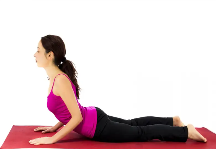 10 tư thế yoga giúp làm sáng làn da xỉn màu trong mùa đông- Ảnh 4.