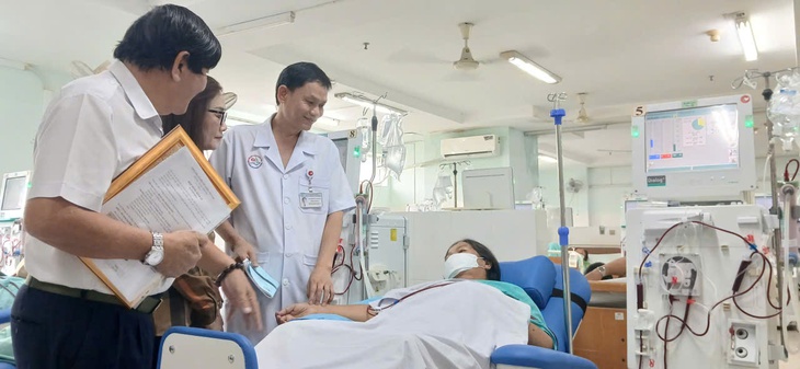 Khi trái tim người thầy thuốc kết nối yêu thương cho bệnh nhân thận- Ảnh 3.