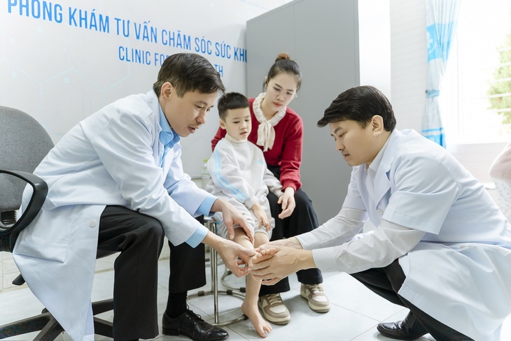 Hành trình 15 năm 'thắp' lại hy vọng cho hàng nghìn bệnh nhân dị tật- Ảnh 1. Hành trình 15 năm 'thắp' lại hy vọng cho hàng nghìn bệnh nhân dị tật- Ảnh 1.