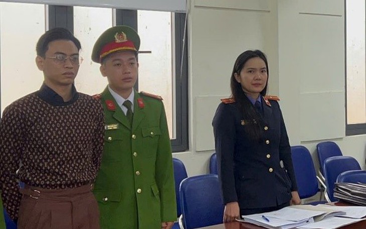Tạm giam Phạm Anh Cường do dùng dao đuổi công an- Ảnh 2.