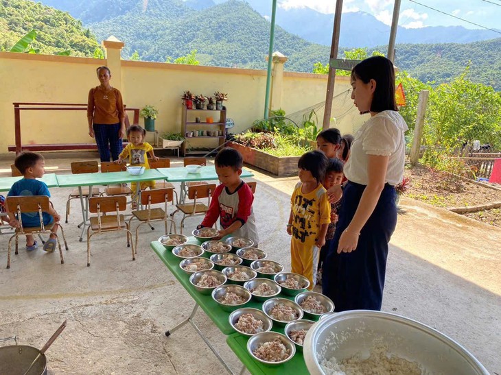Nhiều trường học chưa nhận được kinh phí hỗ trợ bữa ăn từ dự án 'Nuôi em Nghệ An'- Ảnh 1.