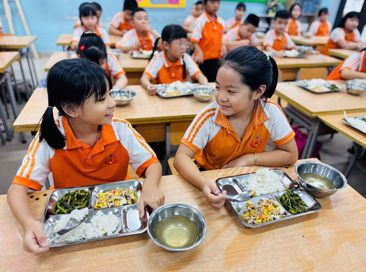 Nâng cao tầm vóc học sinh: Bài học từ quốc tế và 3 ưu tiên cấp bách- Ảnh 2.