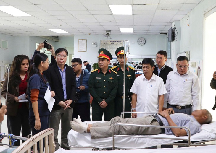 Vụ tai nạn trên cao tốc Đà Nẵng- Quảng Ngãi: Đoàn xe đi đám cưới về thì gặp nạn - Ảnh 1.