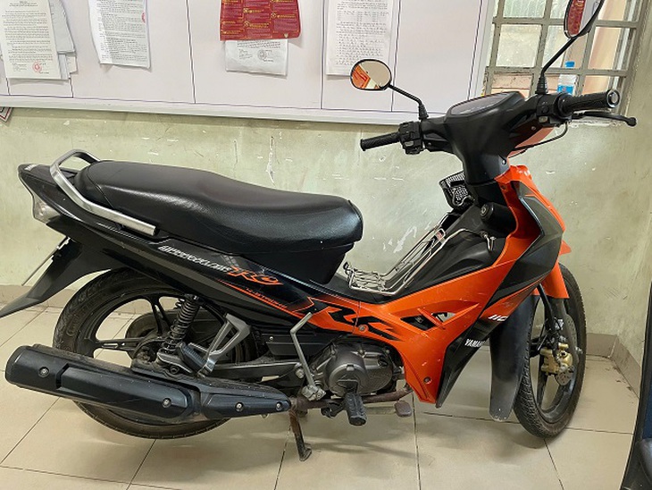 Bắt khẩn cấp đối tượng gây ra 11 vụ cướp ở Bình Dương- Ảnh 1. Bắt khẩn cấp đối tượng gây ra 11 vụ cướp ở Bình Dương- Ảnh 1.