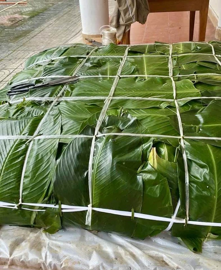 Người dân Hà Tĩnh gói bánh chưng 300kg cung tiến Hải Thượng Lãn Ông Lê Hữu Trác- Ảnh 1. Người dân Hà Tĩnh gói bánh chưng 300kg cung tiến Hải Thượng Lãn Ông Lê Hữu Trác- Ảnh 1.