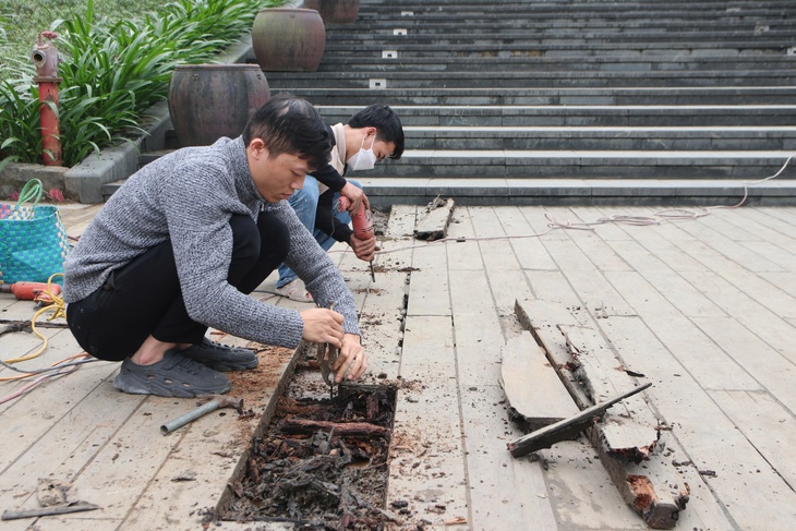 Cầu gỗ lim ở Huế xuất hiện nhiều vị trí mục nát, cơ quan chức năng nói gì?- Ảnh 2. Cầu gỗ lim ở Huế xuất hiện nhiều vị trí mục nát, cơ quan chức năng nói gì?- Ảnh 2.