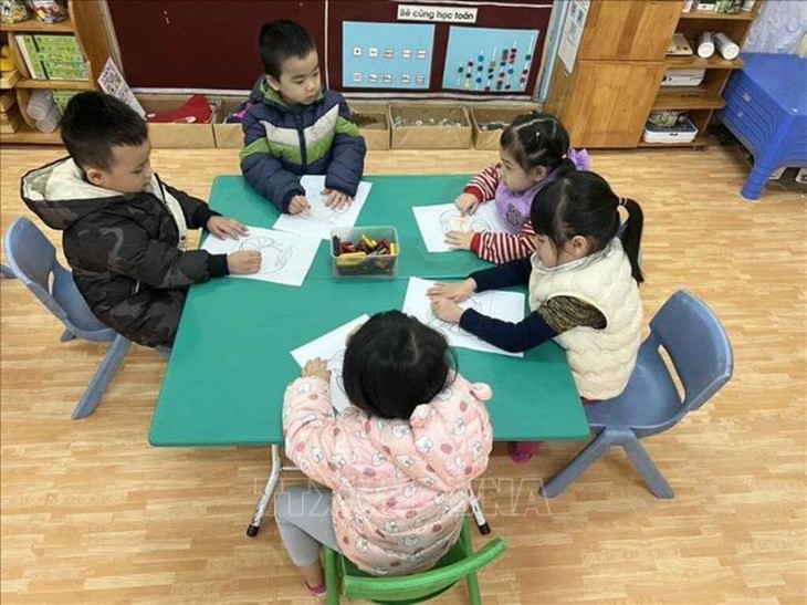 Hà Nội: Không tổ chức hoạt động ngoài trời cho học sinh khi rét đậm, rét hại- Ảnh 1. Hà Nội: Không tổ chức hoạt động ngoài trời cho học sinh khi rét đậm, rét hại- Ảnh 1.