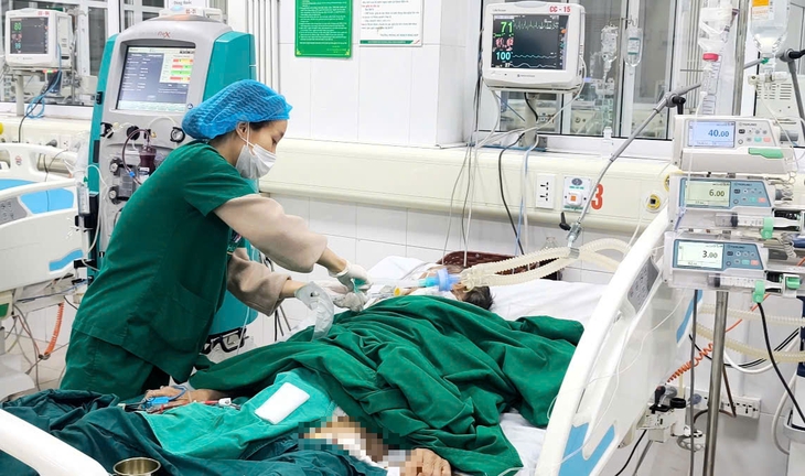 Hôn mê nguy kịch vì nhậu nhẹt triền miên 10 ngày Tết- Ảnh 1. Hôn mê nguy kịch vì nhậu nhẹt triền miên 10 ngày Tết- Ảnh 1.
