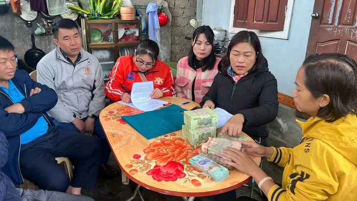 Vụ 3 công nhân tử vong tại nhà máy xi măng ở Nghệ An: Công ty hỗ trợ gần 2 tỷ đồng- Ảnh 1. Vụ 3 công nhân tử vong tại nhà máy xi măng ở Nghệ An: Công ty hỗ trợ gần 2 tỷ đồng- Ảnh 1.
