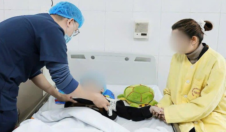 An Giang khuyến cáo đeo khẩu trang khi đến cơ sở y tế để phòng cúm mùa- Ảnh 1. An Giang khuyến cáo đeo khẩu trang khi đến cơ sở y tế để phòng cúm mùa- Ảnh 1.