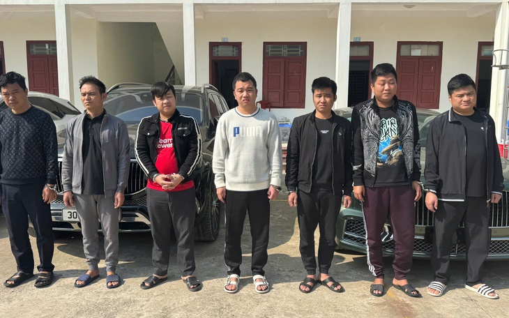 Nhiều siêu xe, biệt thự bị thu giữ trong đường dây lừa đảo đầu tư chứng khoán