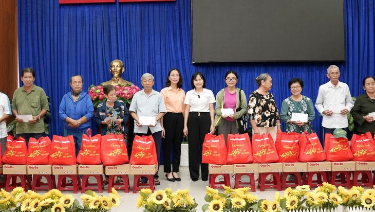 Tết Yêu Thương: Lan tỏa cùng Bệnh viện Thẩm mỹ Gangwhoo- Ảnh 3. Tết Yêu Thương: Lan tỏa cùng Bệnh viện Thẩm mỹ Gangwhoo- Ảnh 3.